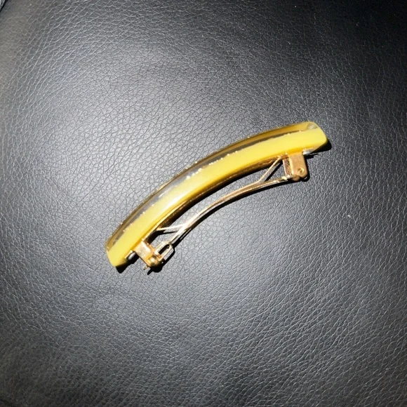 Louis Vuitton Yellow and Black Floral Hair Clip PRE-OWNED - Picture 10 of 10